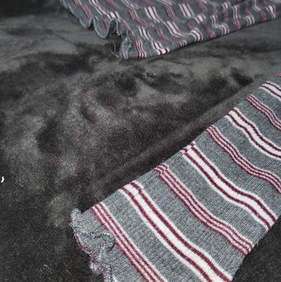 Striped tie lace front detail ripped long sleeve - Picture 2 of 5